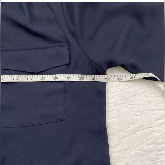 Classic Ann Taylor Camp Shirt in Midnight Sky Navy (Sm) - Picture 5 of 6